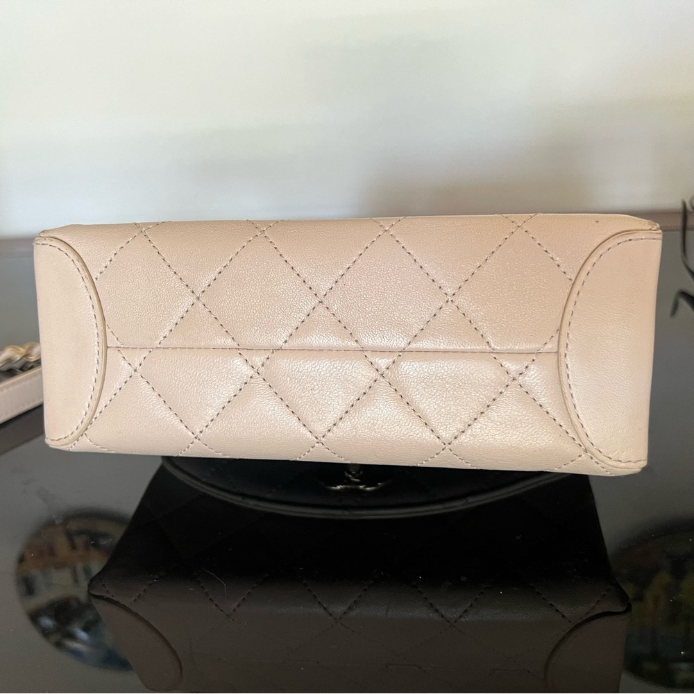 Chanel Trendy Spirit Handbag - Picture 10 of 16
